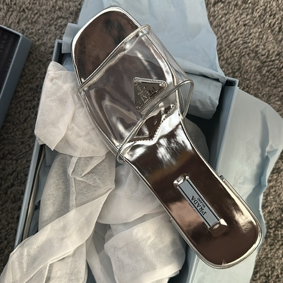 Authentic Prada Ciabatte Clear/Silver Metallic Slide Sandals Size 39 MSRP $1,050 - Picture 3 of 5